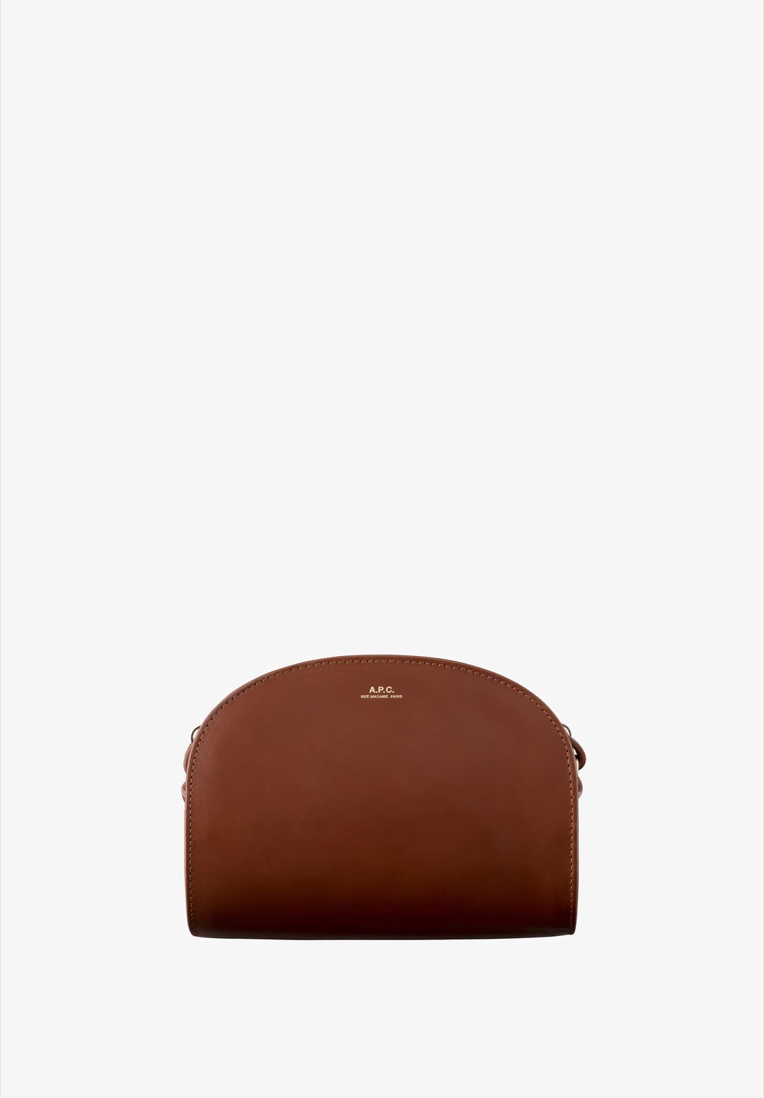 Sac Demi-Lune Mini d'A.P.C. en cuir lisse noisette, avec logo doré embossé et bandoulière