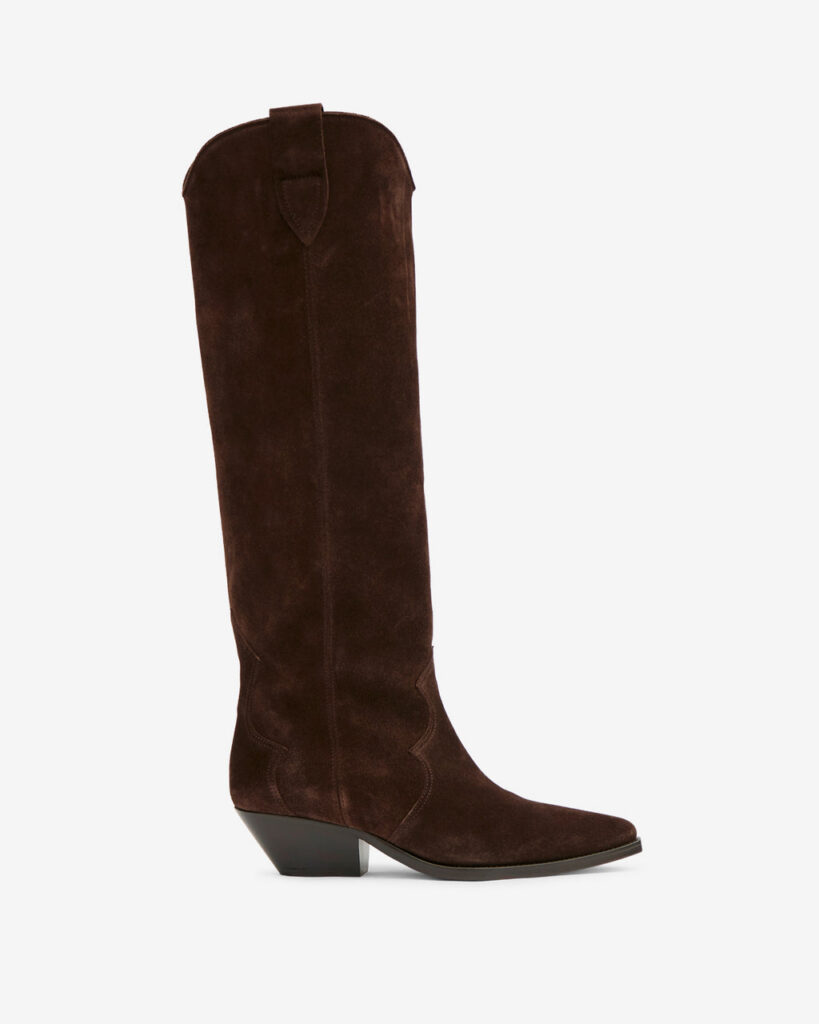 Botte santiag montante Denvee d'Isabel Marant en cuir de veau velours chocolat, bout pointu et talon cubain