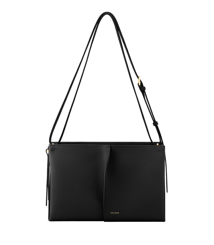 Sac Boky de Polène en cuir grainé noir, porté bandoulière, avec pli torsadé central